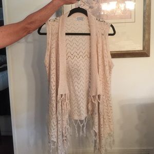 Fring Cream Sleeveless Cardigan