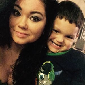 Meet your Posher, April beto