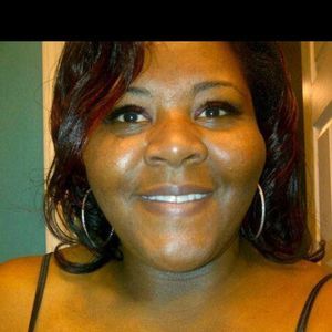 Meet your Posher, Raquel