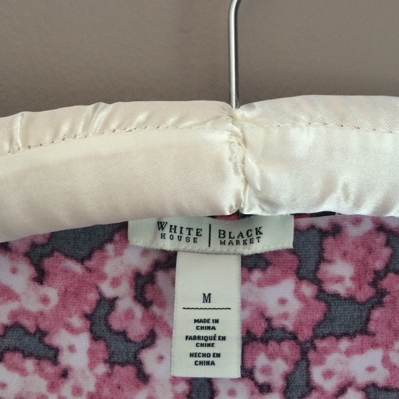 White House Black Market top - size M - Picture 2 of 3