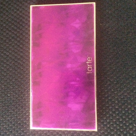 Energy Noir Clay Palette