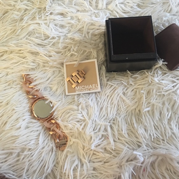 Michael kors diamond watch main image 4