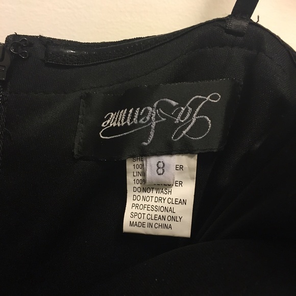 Prom dresses - Picture 2 of 3