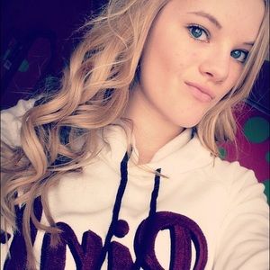 Meet your Posher, June