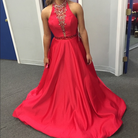 Paparazzi Prom Dress ! - Picture 2 of 2