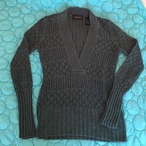 Green light v neck sweater