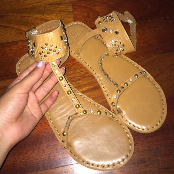 abercrombie & fitch sandals