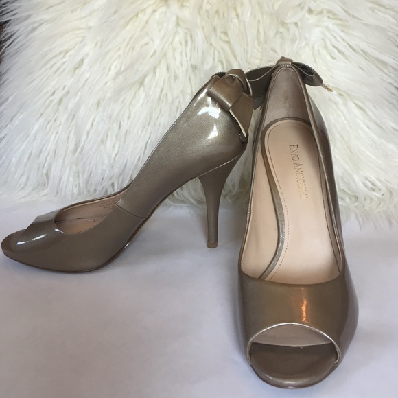 Enzo Angiolini Gold heels