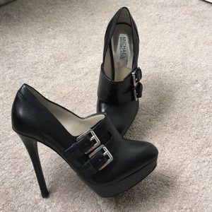 Michael Kors Black Pumps