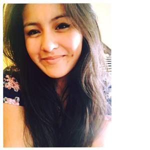 Meet your Posher, Emilia