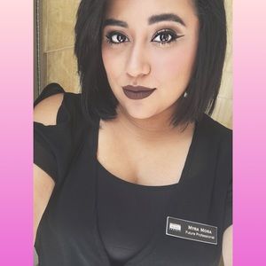 Meet your Posher, Myra