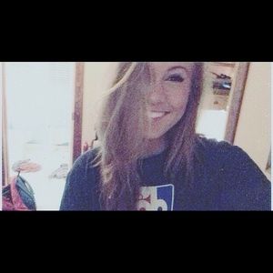 Meet your Posher, Deelea