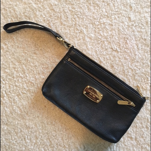 Michael Kors Wristlet