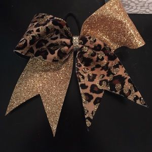 gold cheetah bow