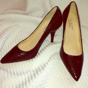 Talbots size 6w black 3.5 in heals leather shoes