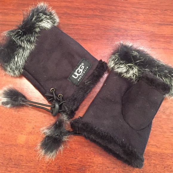 UGG Fingerless Fur-lined Mittens