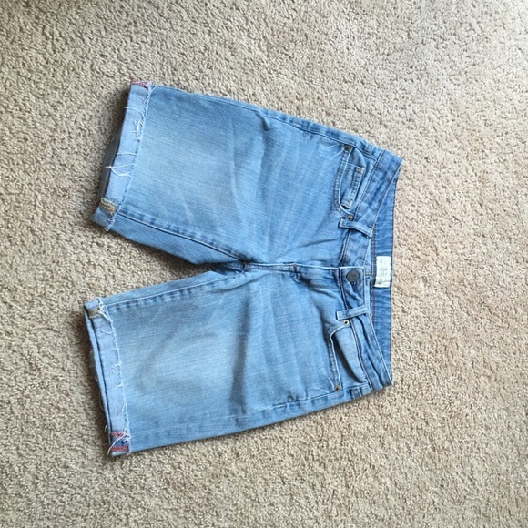 Aeropostale Mid-thigh shorts; been worn once