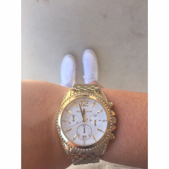 Final Price Drop❗️❗️❗️Michael Kors Oversized Watch