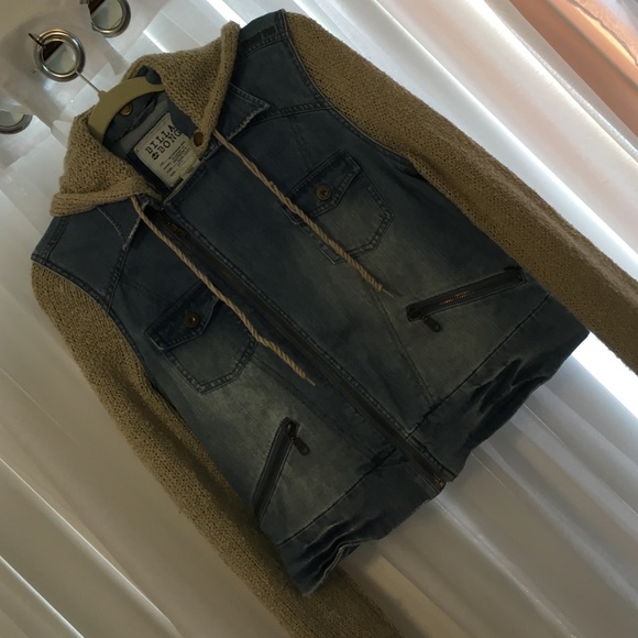 Billabong Jackets & Blazers - Billabong surfer girl jean jacket size S EUC!