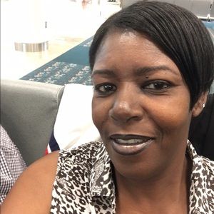 Meet your Posher, Marcia