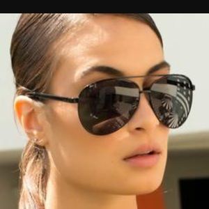Quay Australia Vivienne sunglasses