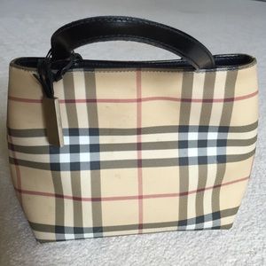 Burberry purse