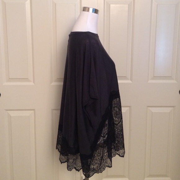 ❌SOLD❌[love scarlett] lightweight sweater poncho - Picture 2 of 4