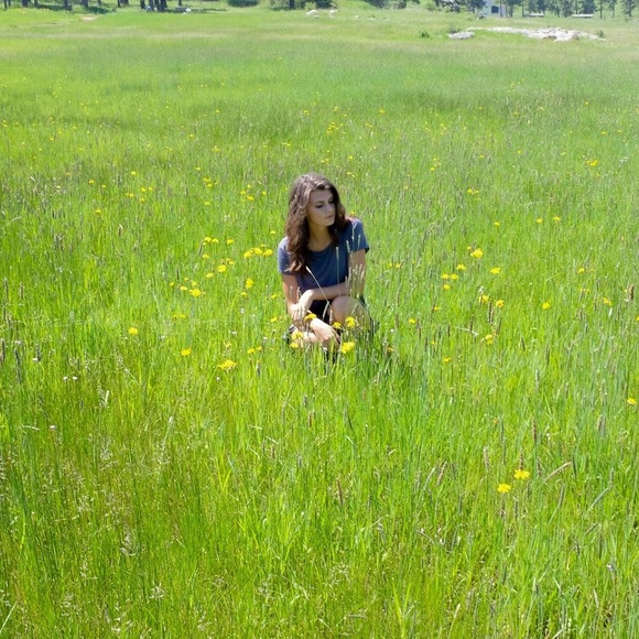 Meet your Posher, Ana