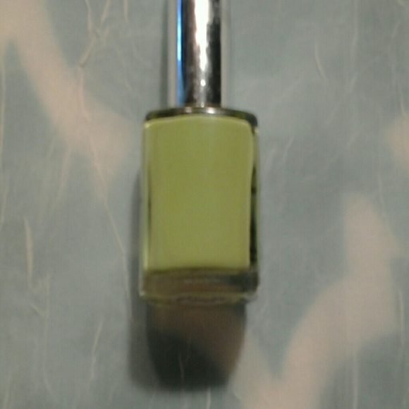 BARI NAIL POLISH( Pure Ice) - Picture 2 of 2