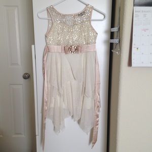 ⚡️Cute Glittery Dress⚡️