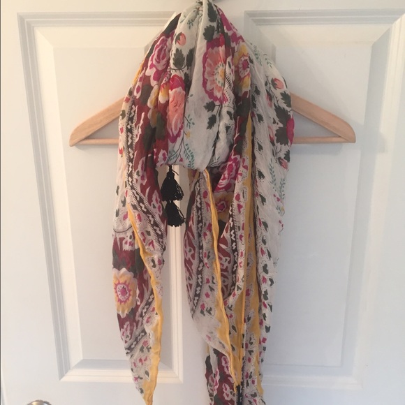 Floral Tassel Scarf