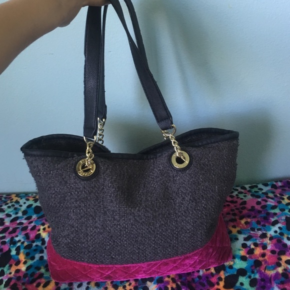 Betsey Johnson Purse - Picture 3 of 4