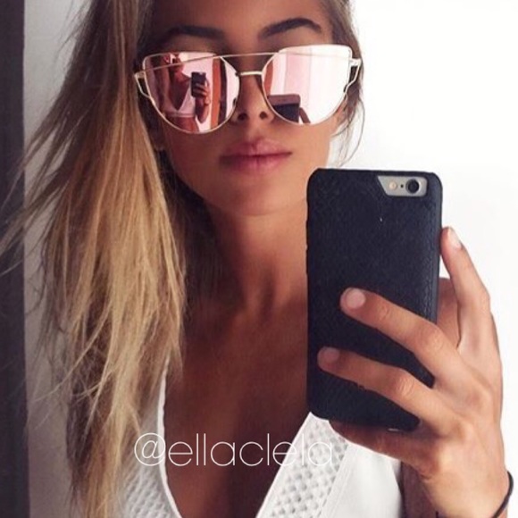 Accessories - Hottest Selling Mirror Sunglasses Pink