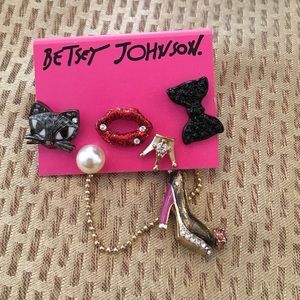 ⚡️Sale⚡️Assorted Betsy Earrings!