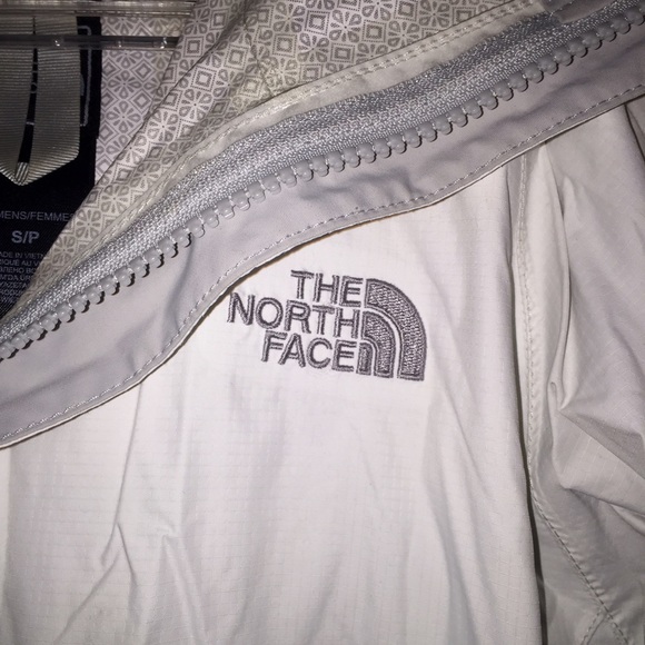 White Northface Jacket - Picture 2 of 4