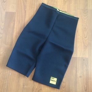 Zaggora Hotpants - NWOT