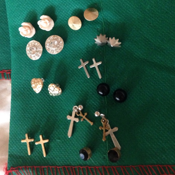 earring bundle - Picture 3 of 4