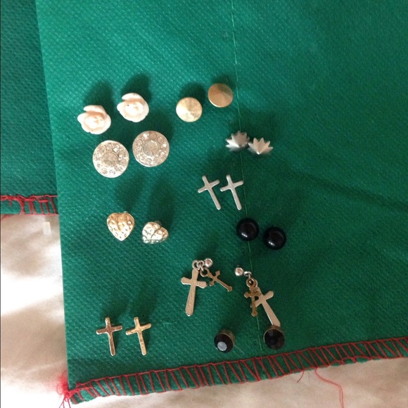 earring bundle - Picture 4 of 4