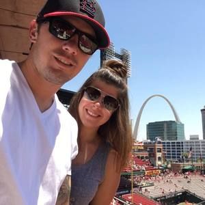 Meet your Posher, Sabrina