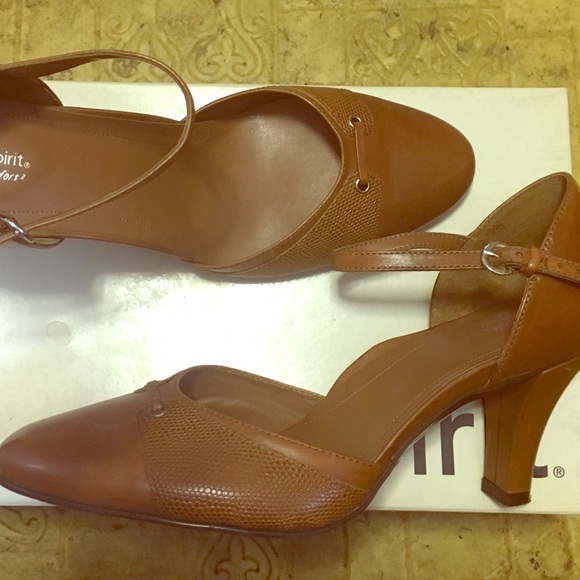 Worn once shoes! - Picture 1 of 1