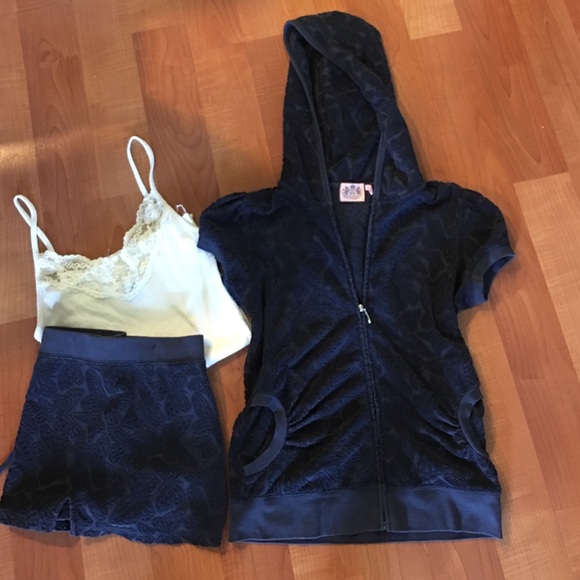 Juicy Couture short and hoodie