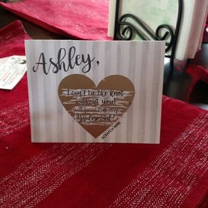 Meet your Posher, Ashley