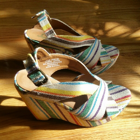 Crown Vintage Pastel Wedge Sandals