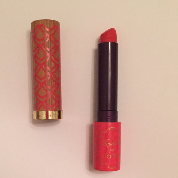 Tarte Glamazon Aqualillies Lipstick in Timeless