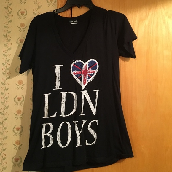 Black shirt