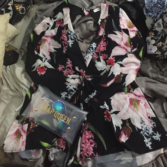 NWOT Hello Molly Floral Romper