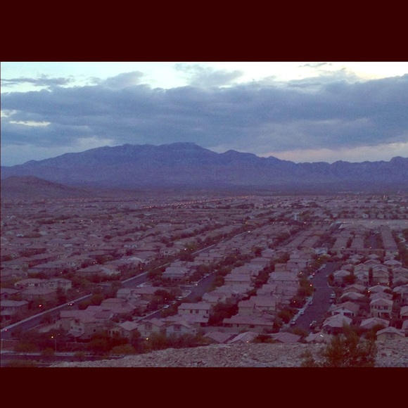 Meet your Posher, Candice - Picture 1 of 1