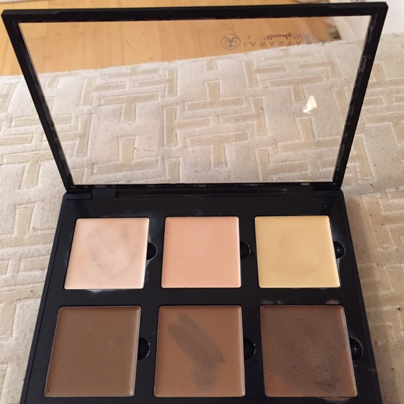 Anastasia Beverly Hills contour kit