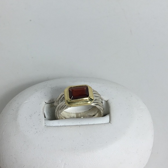 David Yurman ring with Garnet