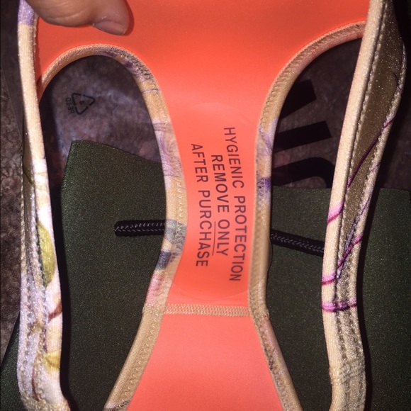 Triangl bikini bottoms! - Picture 2 of 3